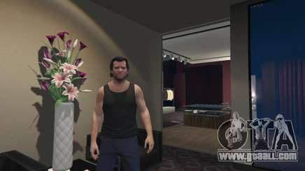 How to buy clothes in GTA 5
